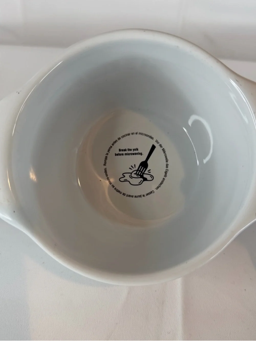 PAMPERED CHEF Breakfast Sandwich Maker Microwave Egg Cooker Ceramic Silicone
